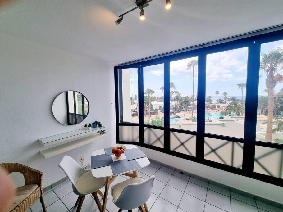 Luxury Ocean View Playa Roca Apartment กอสตา เตกีสเซ ภายนอก รูปภาพ