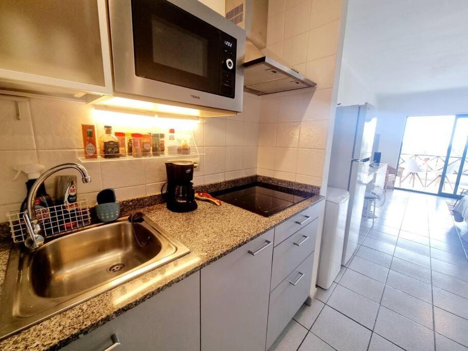 Luxury Ocean View Playa Roca Apartment กอสตา เตกีสเซ ภายนอก รูปภาพ