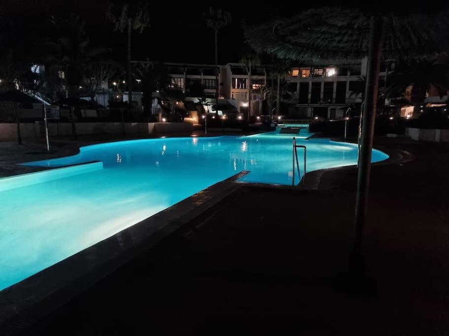 Luxury Ocean View Playa Roca Apartment กอสตา เตกีสเซ ภายนอก รูปภาพ